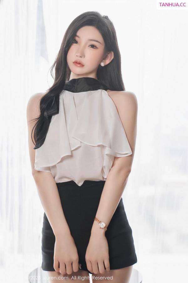 周于希dummy  [XiuRen]高清写真图 2023.03.17 No.6435 周于希Sally 美臀丝袜第21张图片